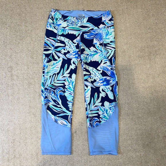 Lilly Pulitzer Pants - EUC Lilly Pulitzer Luxletic crop leggings